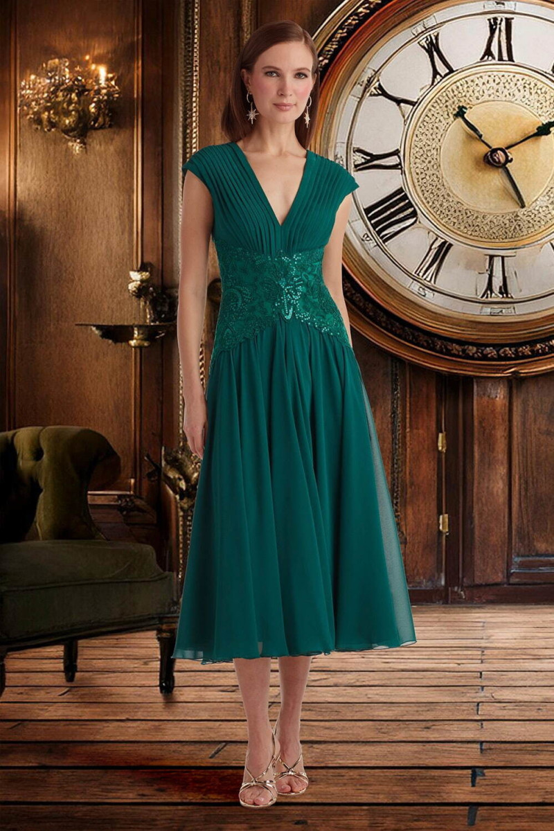 Tadashi Shoji lookbook for Autumn/Winter 2025