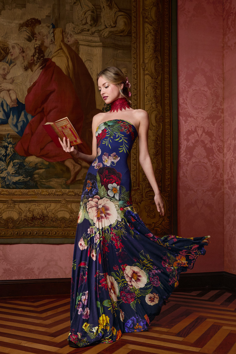 Alice + Olivia lookbook for Autumn/Winter 2025