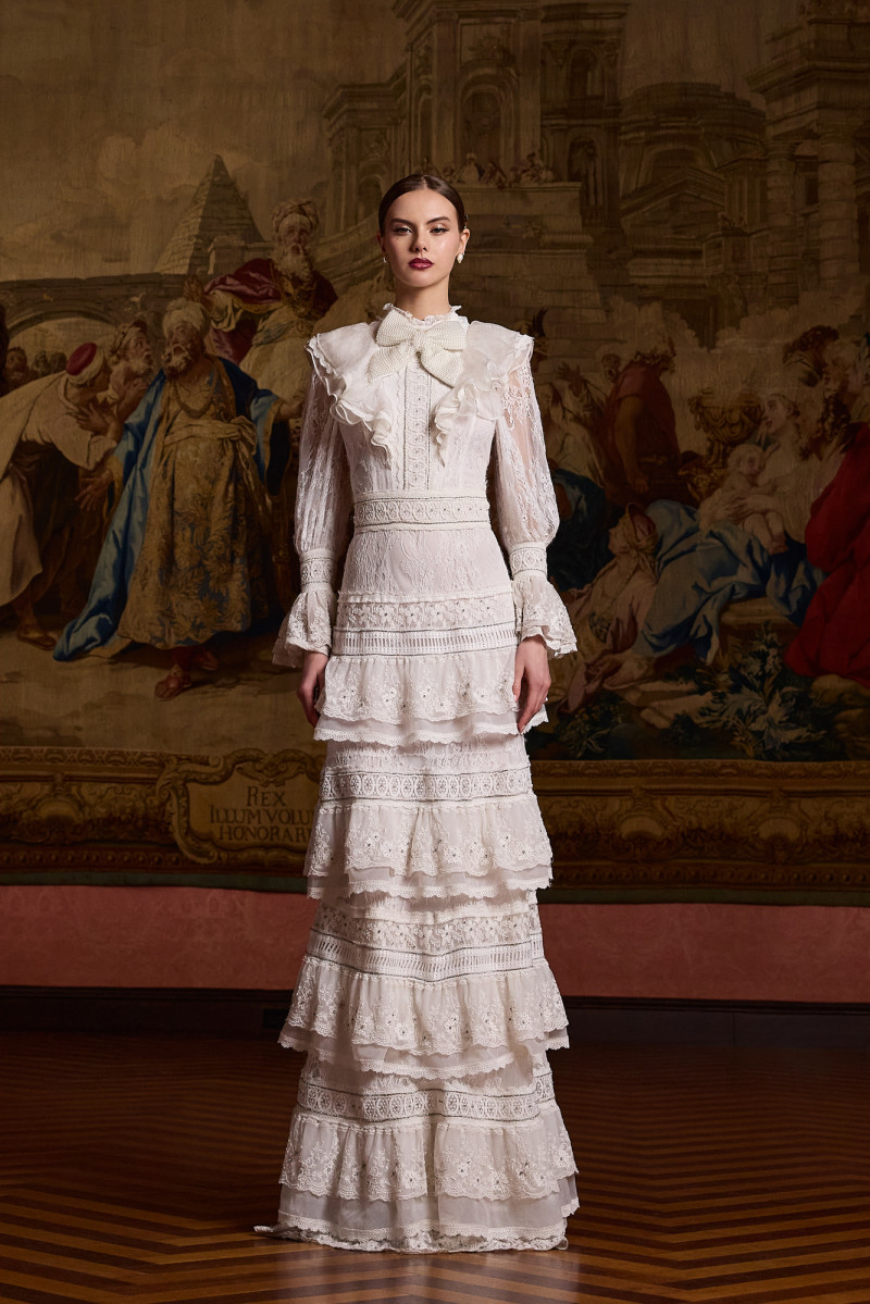 Alice + Olivia lookbook for Autumn/Winter 2025