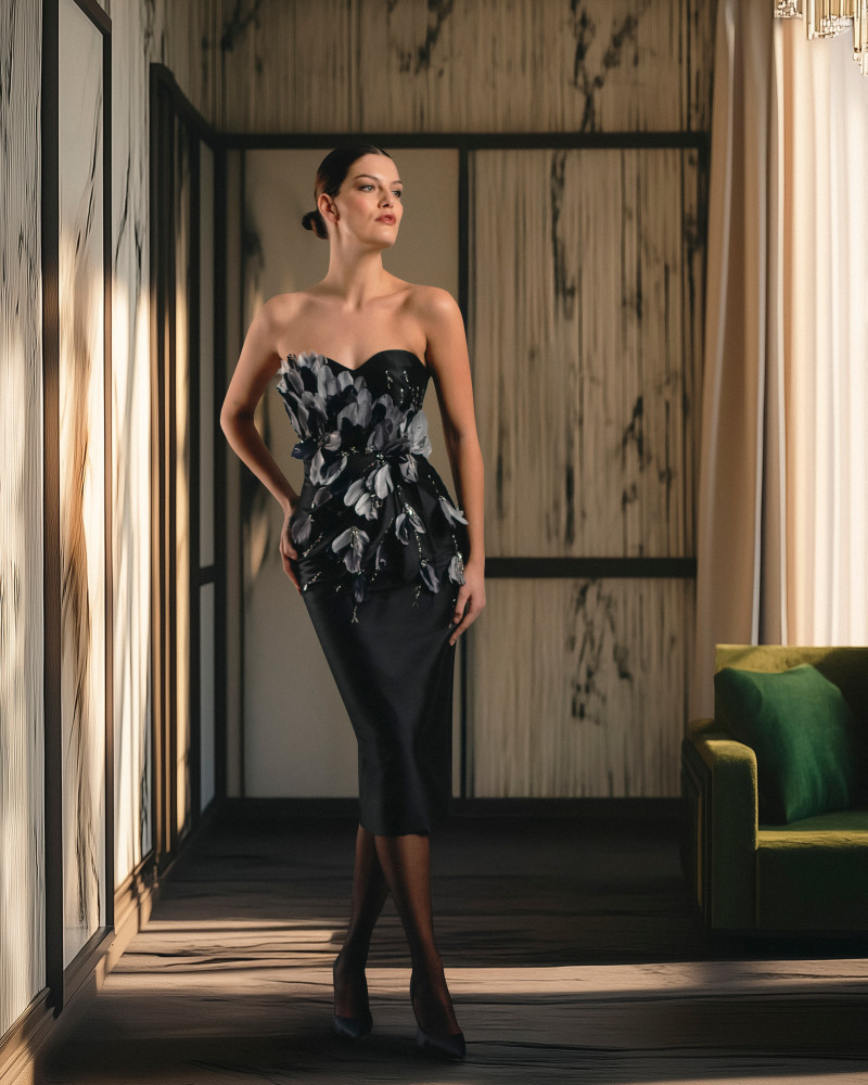 Badgley Mischka lookbook for Autumn/Winter 2025