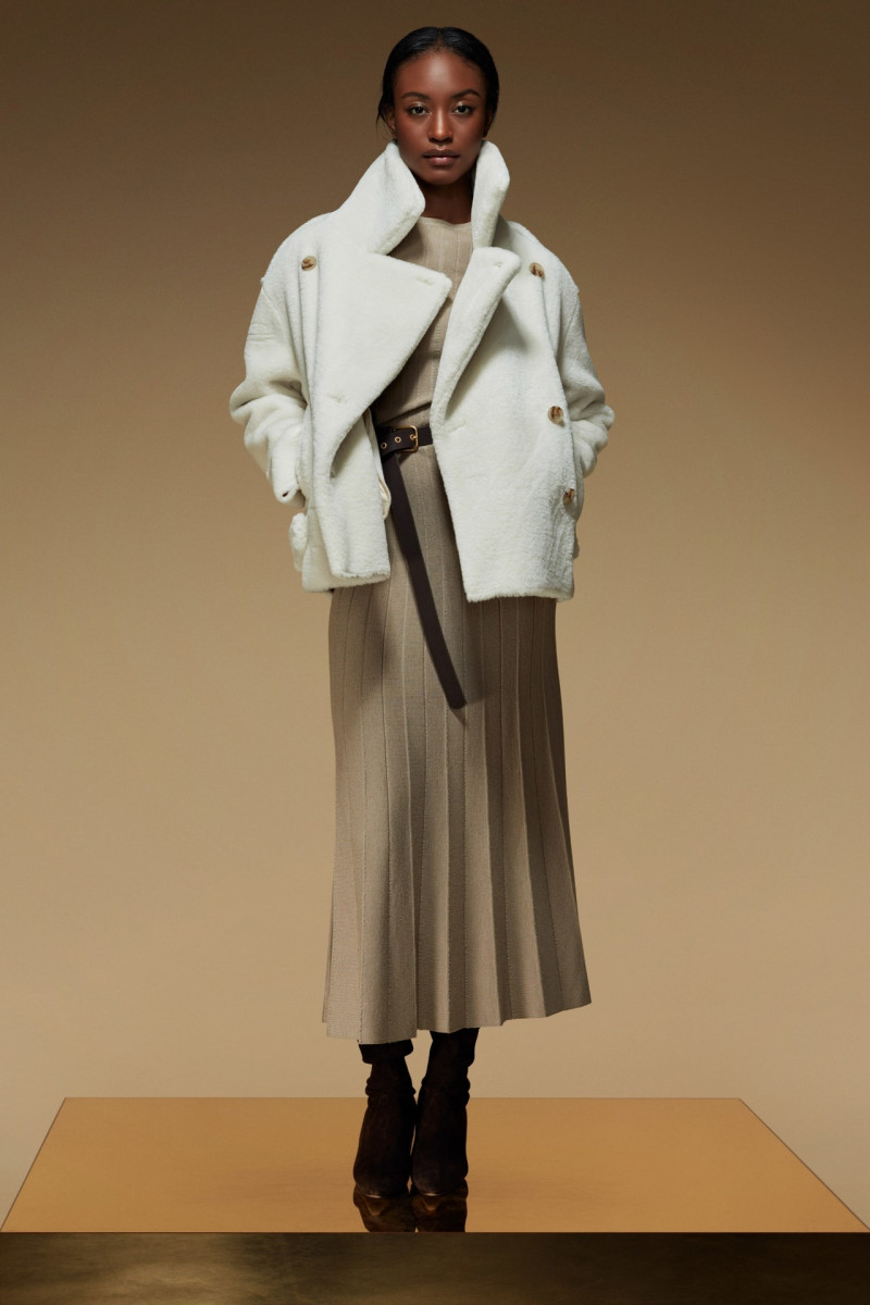 Donna Karan Cosmetics lookbook for Autumn/Winter 2025