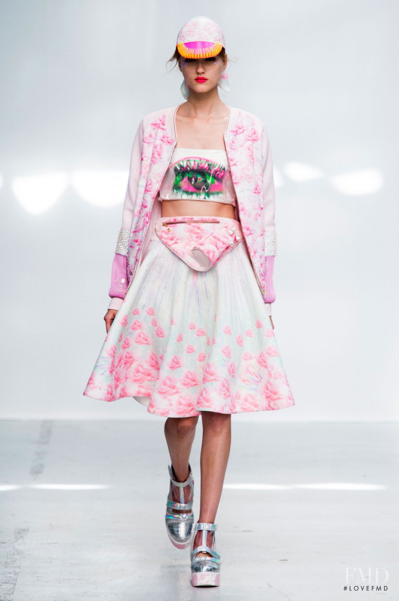 Jane Grybennikova featured in  the Manish Arora fashion show for Spring/Summer 2015