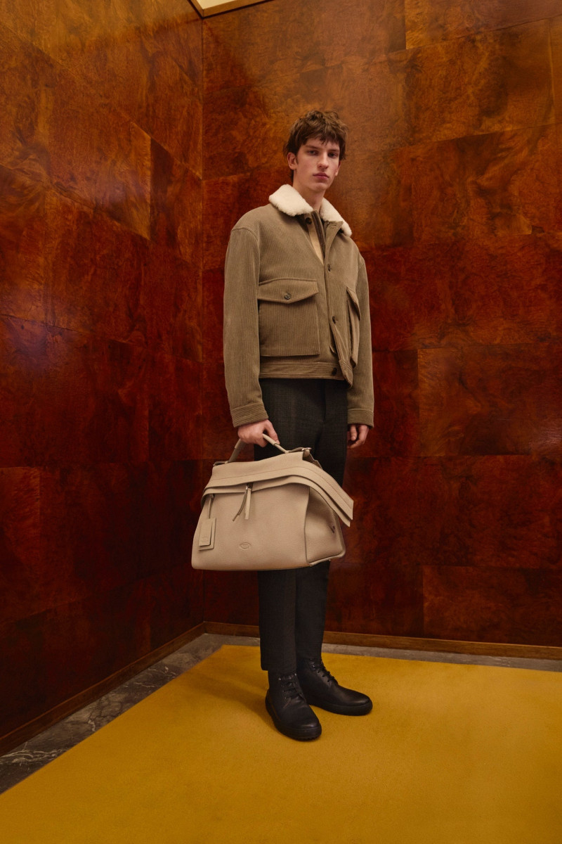 Tod\'s lookbook for Autumn/Winter 2025