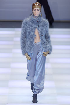 Giorgio Armani fashion show for Autumn/Winter 2002