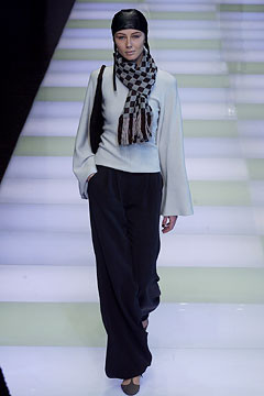 Giorgio Armani fashion show for Autumn/Winter 2002