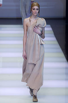 Giorgio Armani fashion show for Autumn/Winter 2002