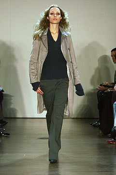 Kenneth Cole New York fashion show for Autumn/Winter 2002