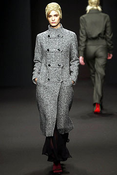 Lawrence Steele fashion show for Autumn/Winter 2002