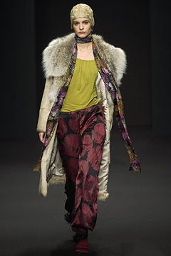 Lawrence Steele fashion show for Autumn/Winter 2002