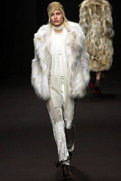 Lawrence Steele fashion show for Autumn/Winter 2002