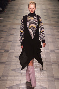 Marjan Pejoski fashion show for Autumn/Winter 2002