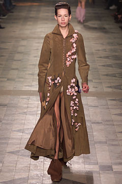 Marjan Pejoski fashion show for Autumn/Winter 2002
