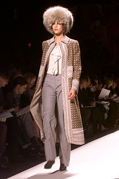 Oscar de la Renta fashion show for Autumn/Winter 2002