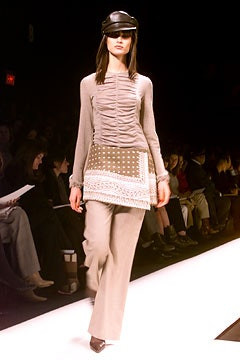 Oscar de la Renta fashion show for Autumn/Winter 2002