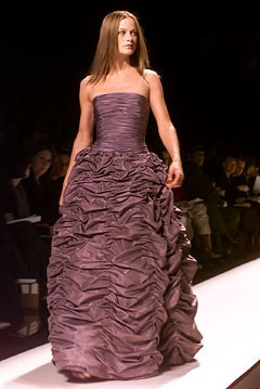 Oscar de la Renta fashion show for Autumn/Winter 2002