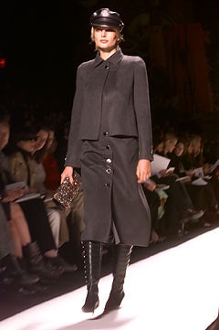 Oscar de la Renta fashion show for Autumn/Winter 2002