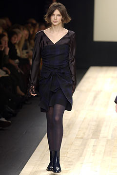 Philosophy di Lorenzo Serafini fashion show for Autumn/Winter 2002