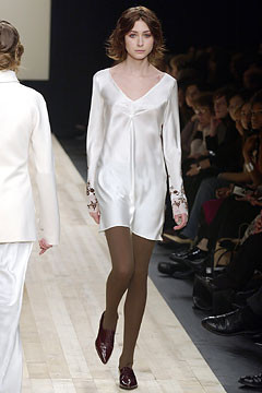 Philosophy di Lorenzo Serafini fashion show for Autumn/Winter 2002