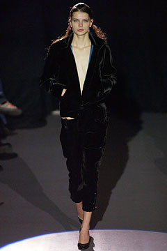 Rafael Lopez fashion show for Autumn/Winter 2002