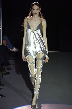 Rafael Lopez fashion show for Autumn/Winter 2002