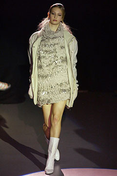 Rafael Lopez fashion show for Autumn/Winter 2002