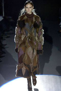 Rafael Lopez fashion show for Autumn/Winter 2002