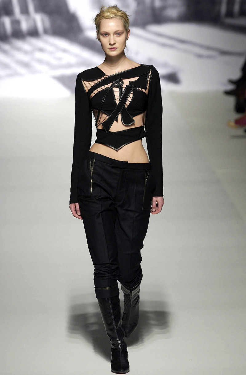 Sophia Kokosalaki fashion show for Autumn/Winter 2002