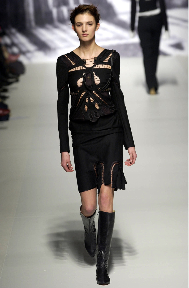 Sophia Kokosalaki fashion show for Autumn/Winter 2002