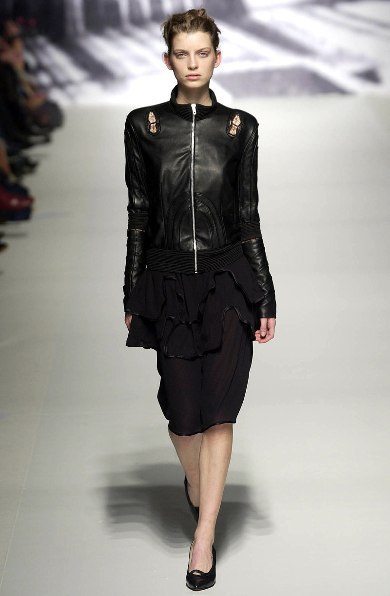 Sophia Kokosalaki fashion show for Autumn/Winter 2002