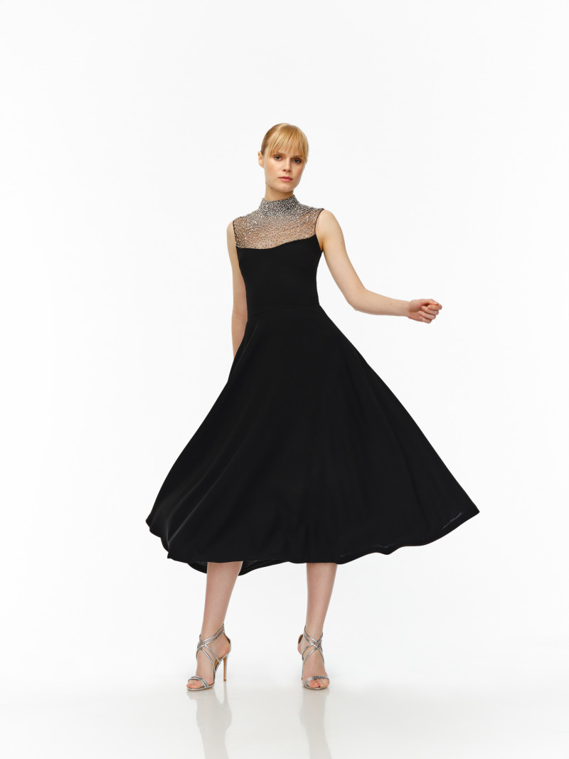 Naeem Khan lookbook for Pre-Fall 2025