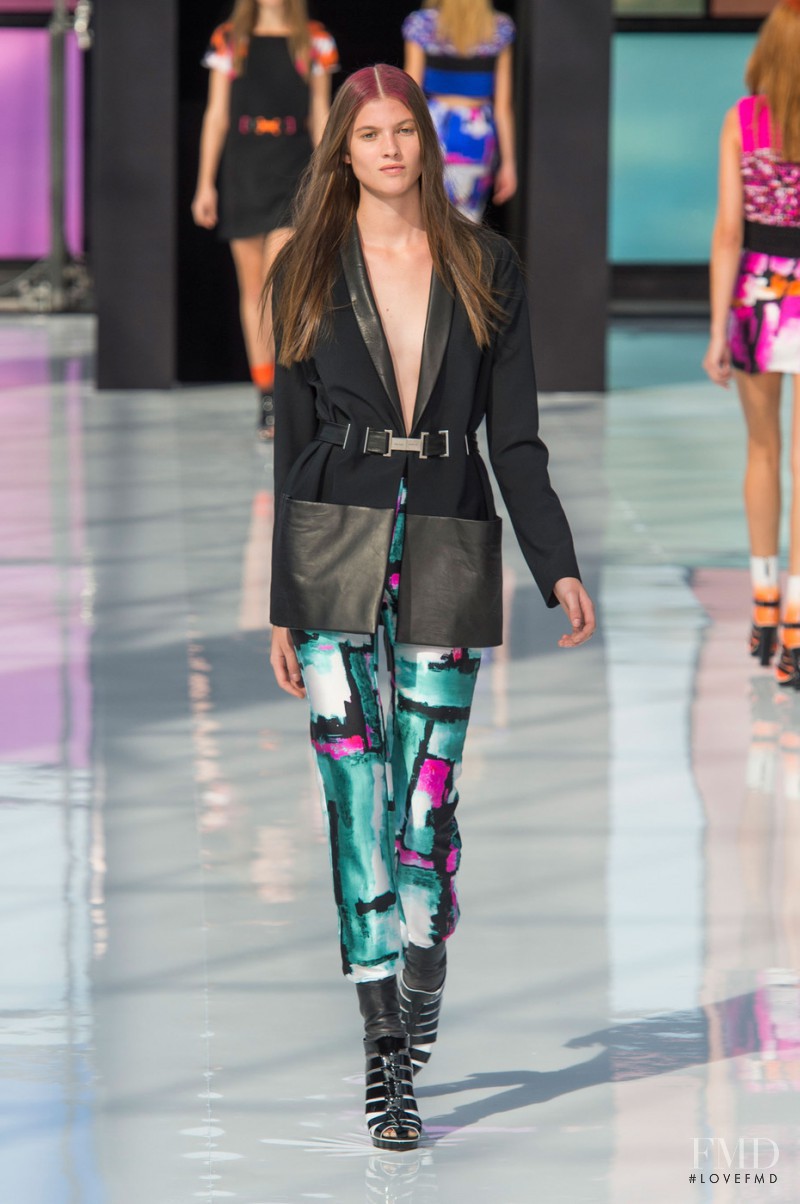 Estee Rammant featured in  the Maxime Simoëns fashion show for Spring/Summer 2015