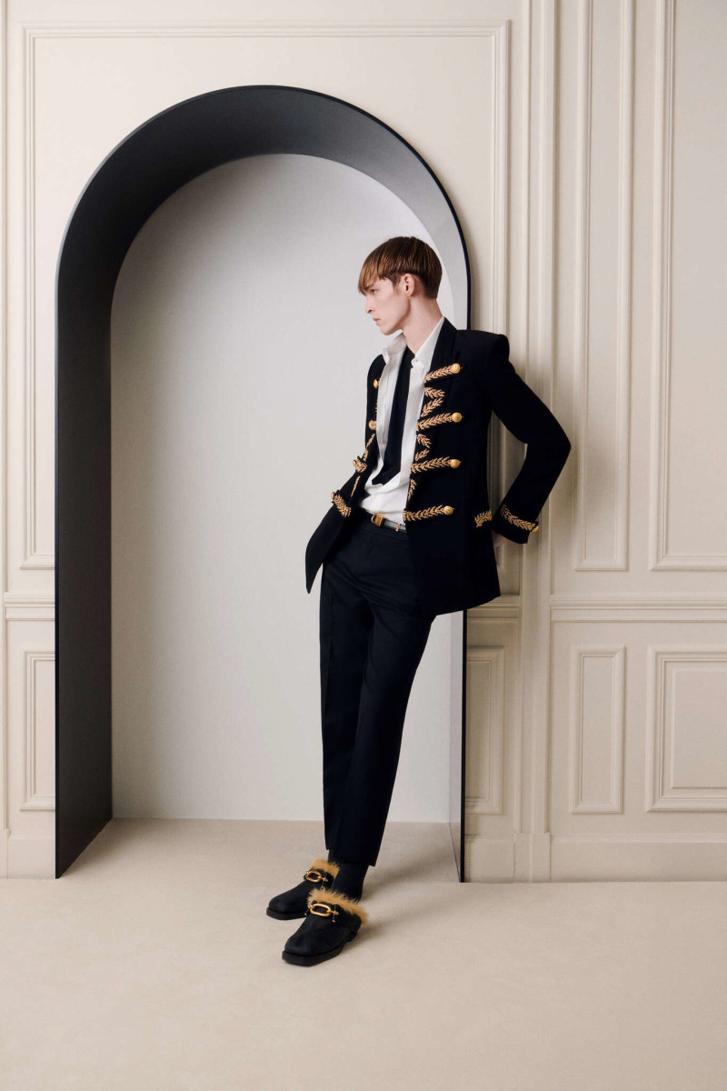 Balmain lookbook for Pre-Fall 2025