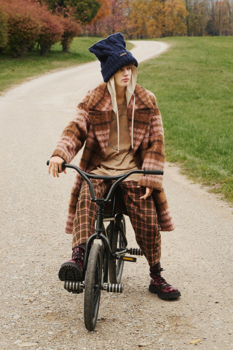 Moschino lookbook for Pre-Fall 2025