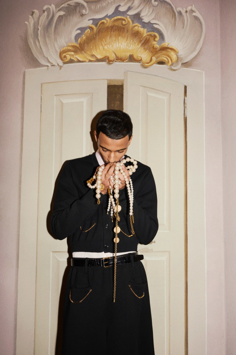 Moschino lookbook for Pre-Fall 2025
