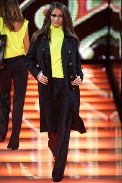 Versace fashion show for Autumn/Winter 2002