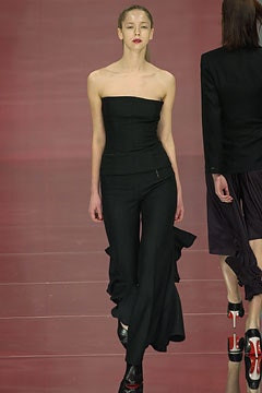 Warren Noronha fashion show for Autumn/Winter 2002