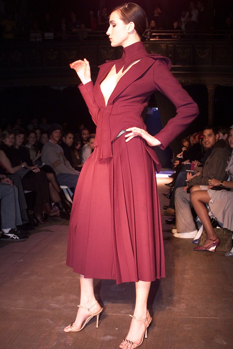 Luka Sylwester featured in  the Zac Posen fashion show for Autumn/Winter 2002