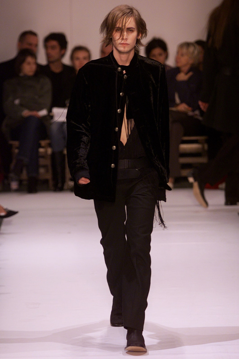 Ann Demeulemeester fashion show for Spring/Summer 2002
