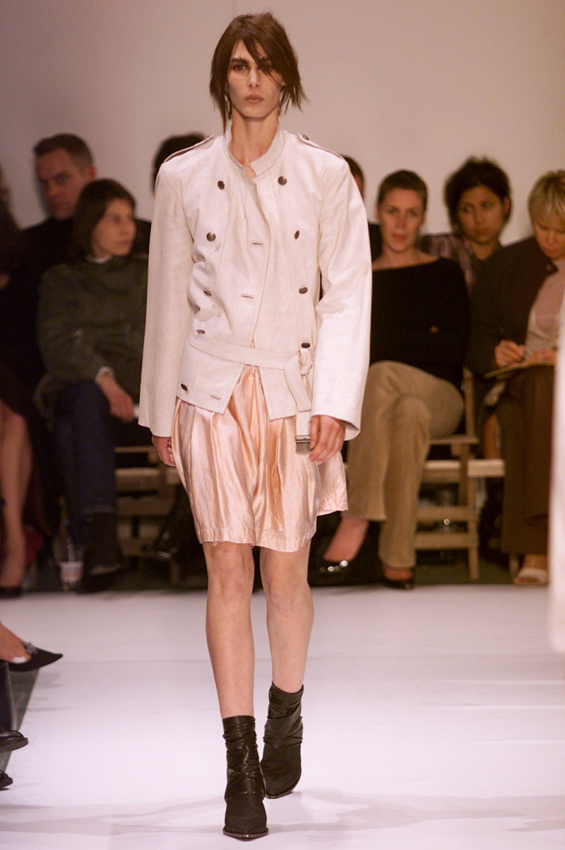 Ann Demeulemeester fashion show for Spring/Summer 2002