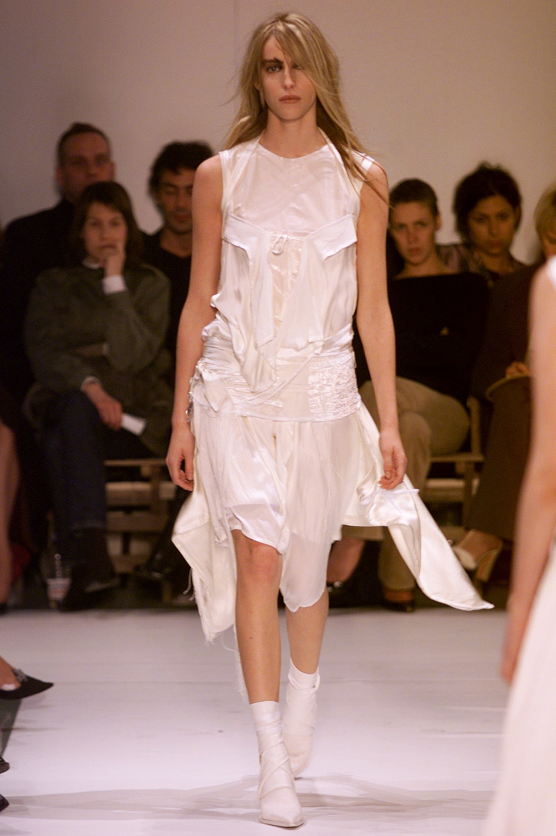 Ann Demeulemeester fashion show for Spring/Summer 2002