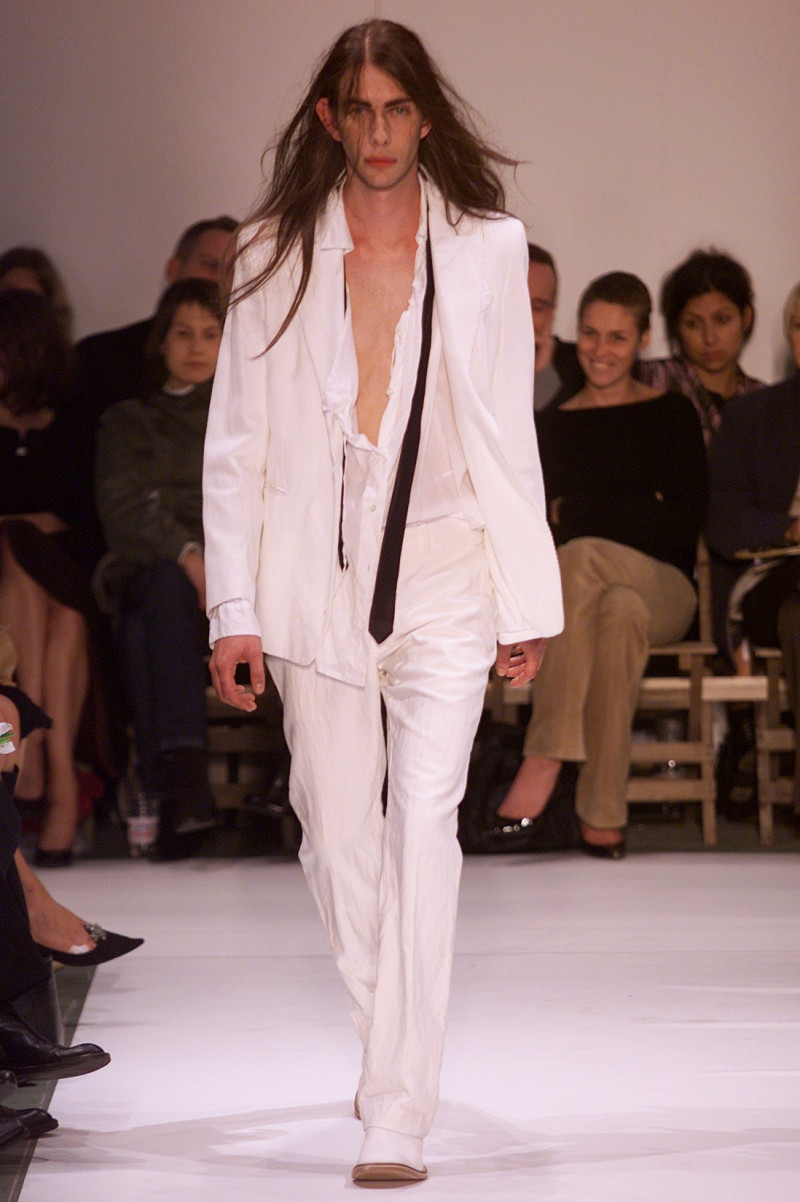Ann Demeulemeester fashion show for Spring/Summer 2002