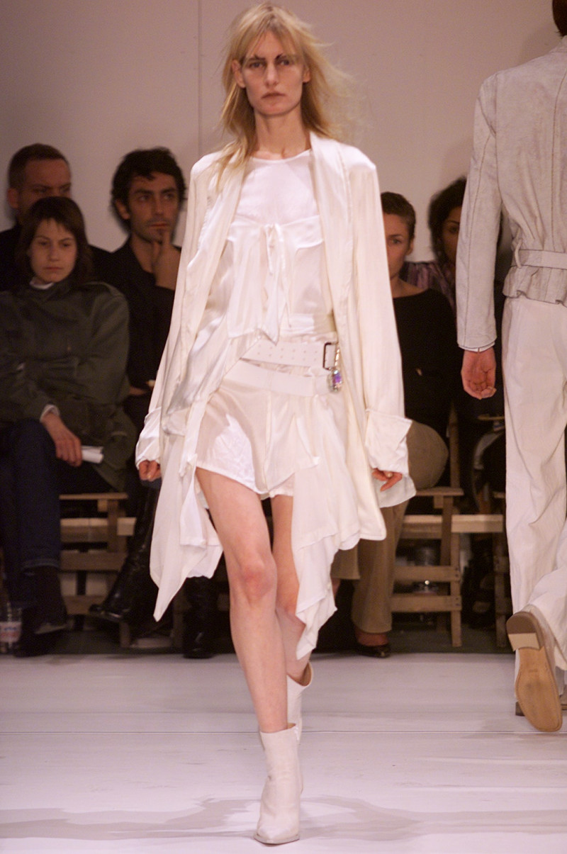 Ann Demeulemeester fashion show for Spring/Summer 2002