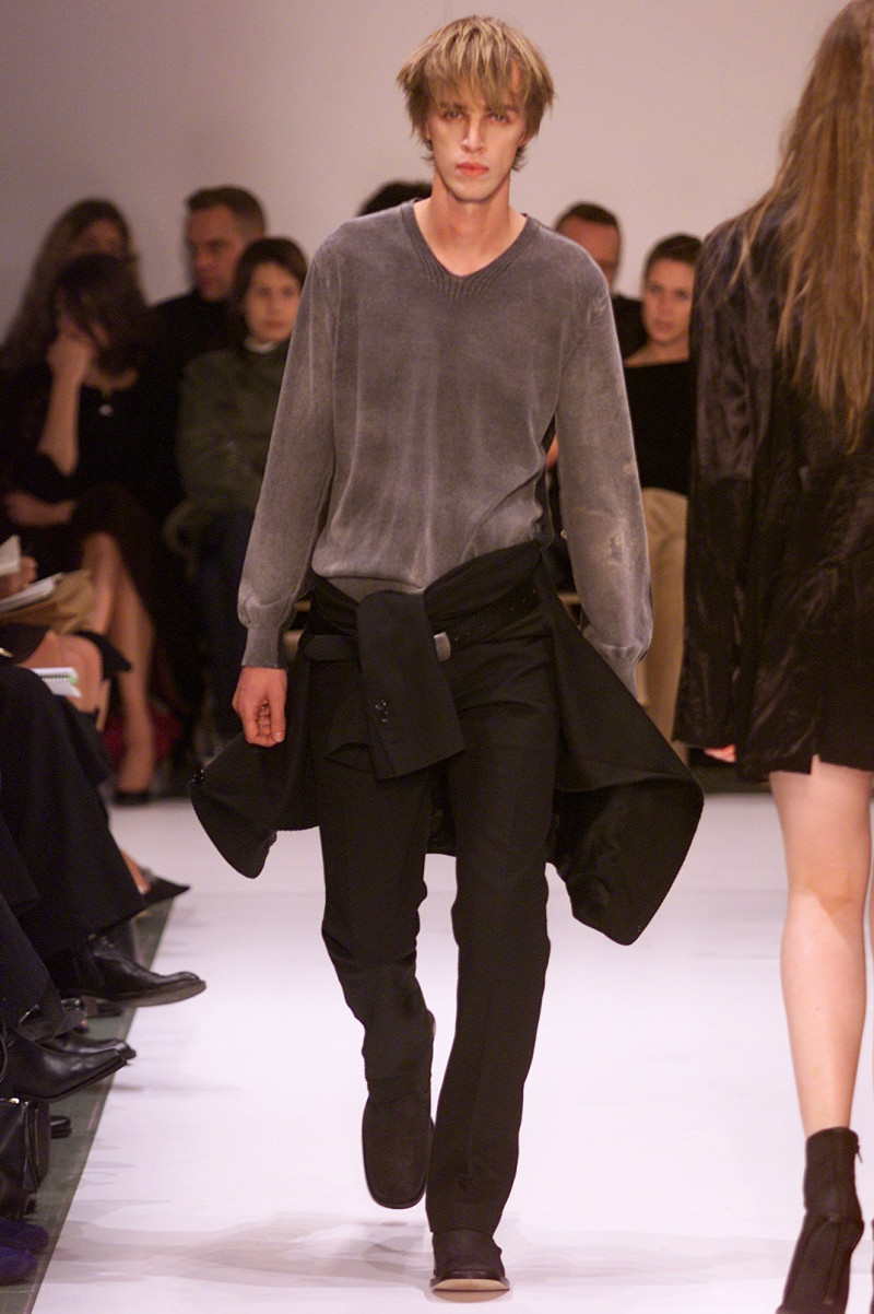 Ann Demeulemeester fashion show for Spring/Summer 2002