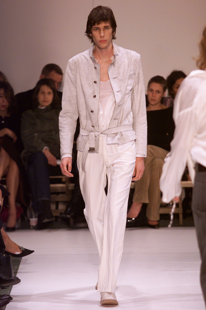 Ann Demeulemeester fashion show for Spring/Summer 2002