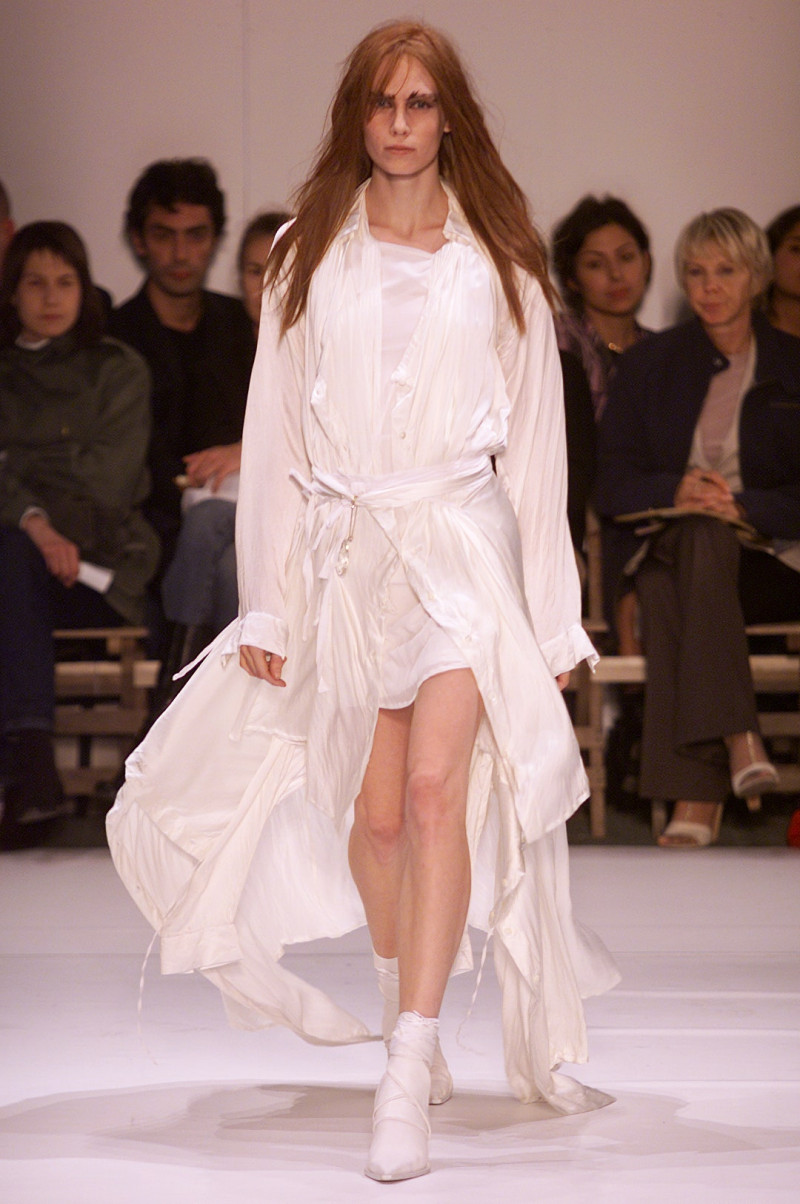 Ann Demeulemeester fashion show for Spring/Summer 2002