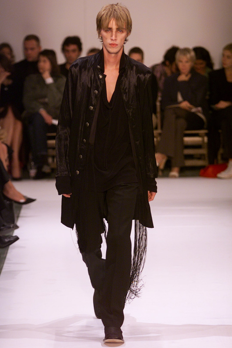Ann Demeulemeester fashion show for Spring/Summer 2002