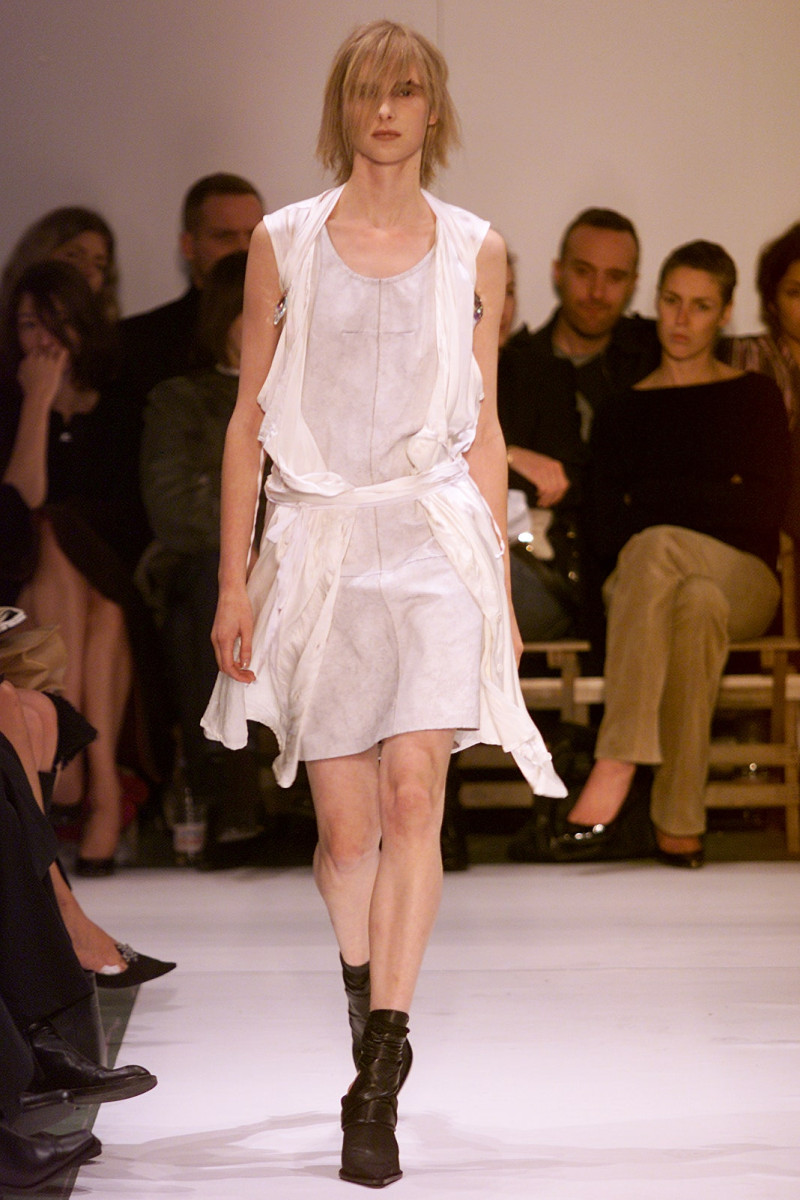 Ann Demeulemeester fashion show for Spring/Summer 2002