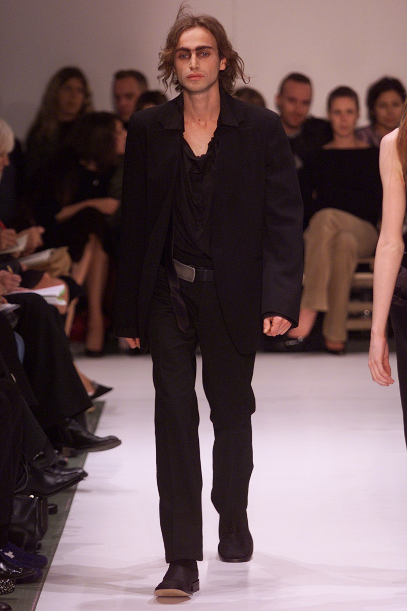 Ann Demeulemeester fashion show for Spring/Summer 2002