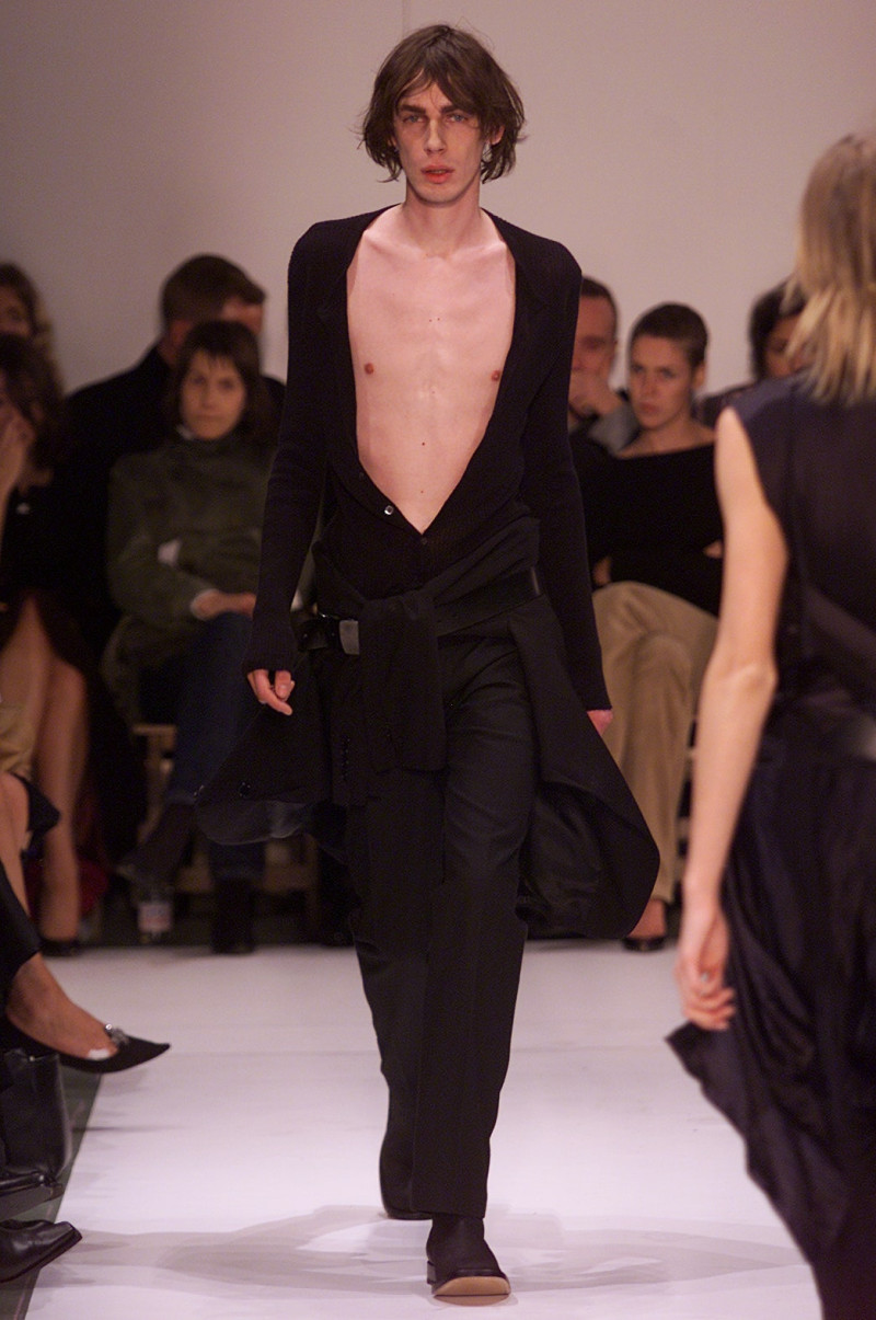 Ann Demeulemeester fashion show for Spring/Summer 2002