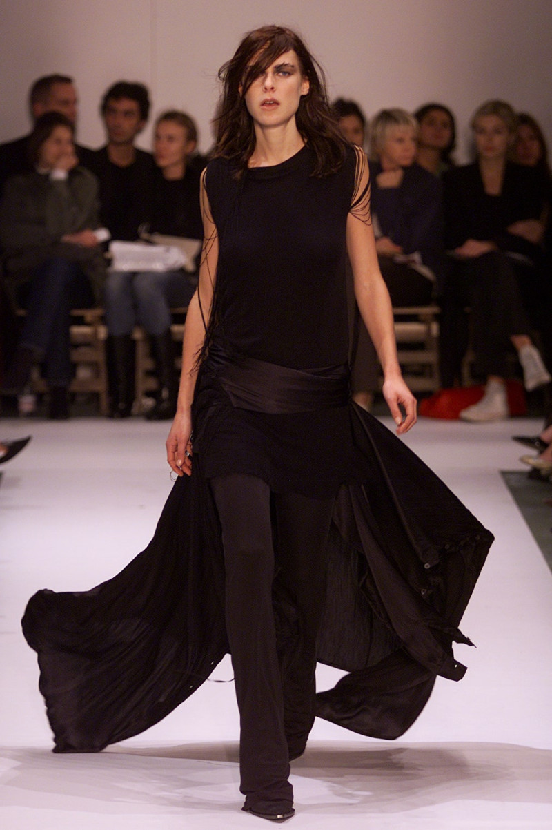 Ann Demeulemeester fashion show for Spring/Summer 2002